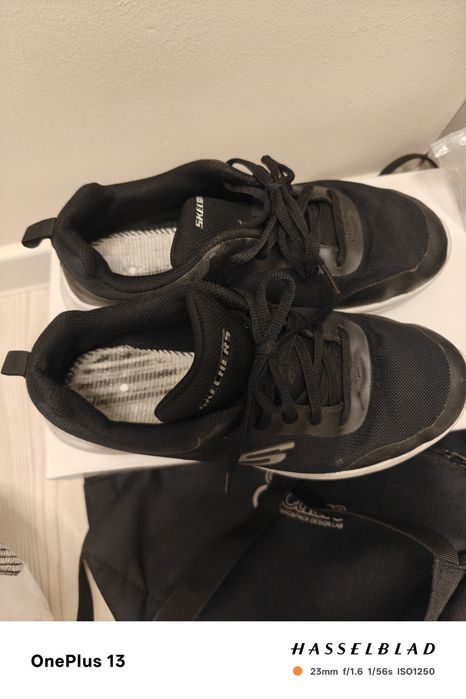 Продаю skechers оригинал