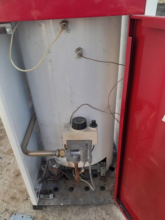 Продам котел напольный