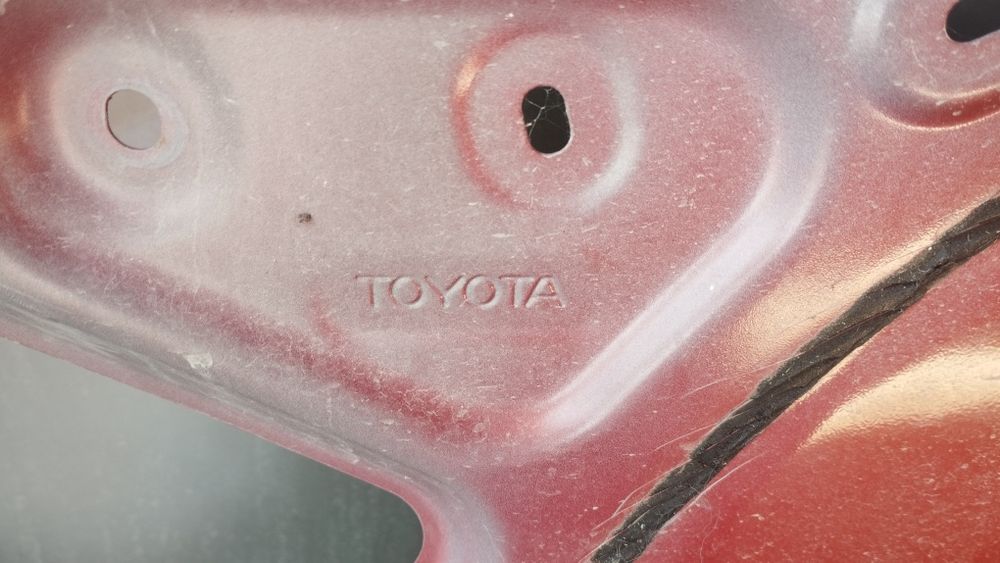 Тойота C-HR оригинал