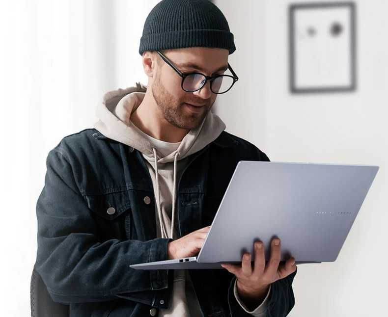 Asus Vivobook S14 sigilat Ryzen AI 9 HX 370 32GB DDR5 14" OLED