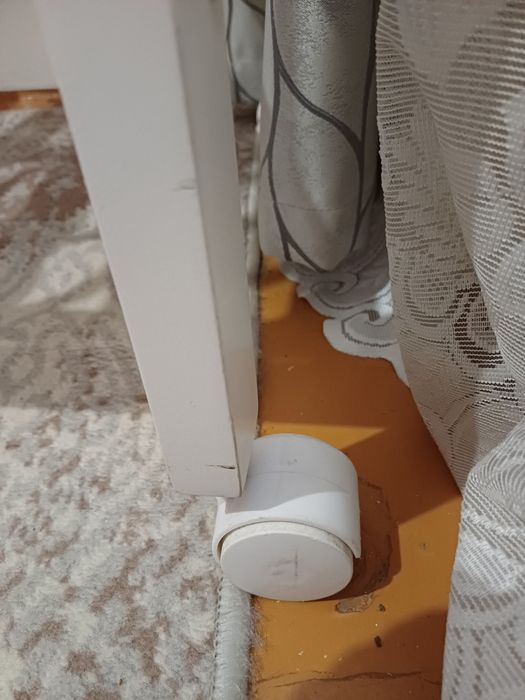 Продам детскую кроватку 50×90