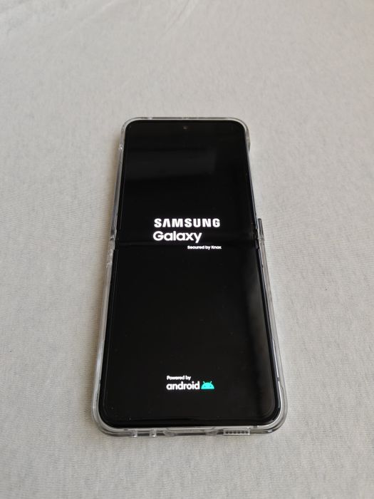 Samsung Galaxy Z Flip5 5G