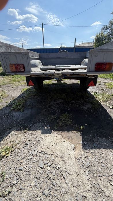 Прицеп продам заводской