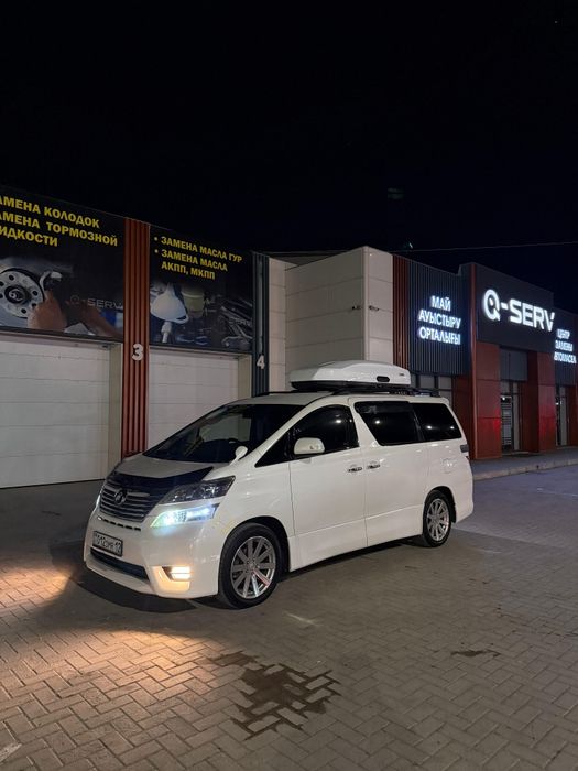 Межгород Минивэн TAYOTO VELLFIRE