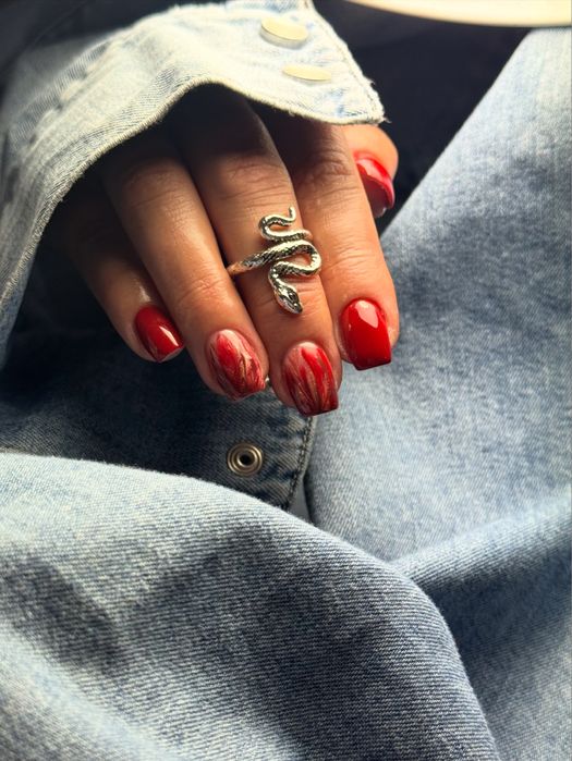 Unghii cu gel/semi cu apex/pedichiura estetica, zona Grand Arena