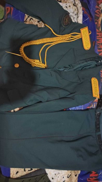 Продам парадную форму в хорошем состояний