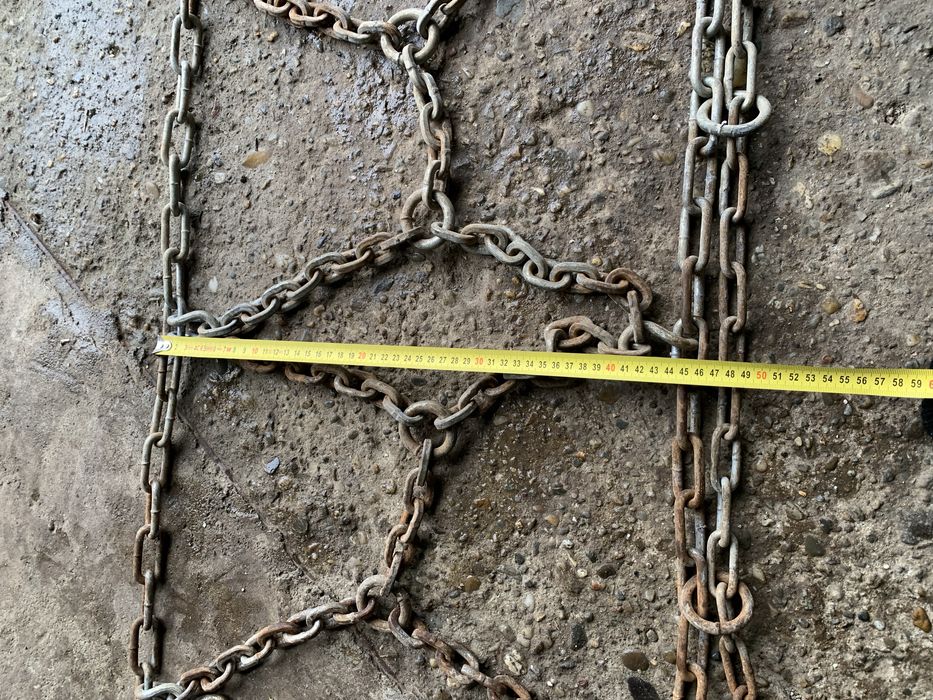 Vând lanțuri antiderapante