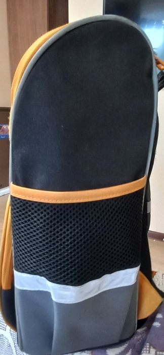 Продам рюкзак для школьника