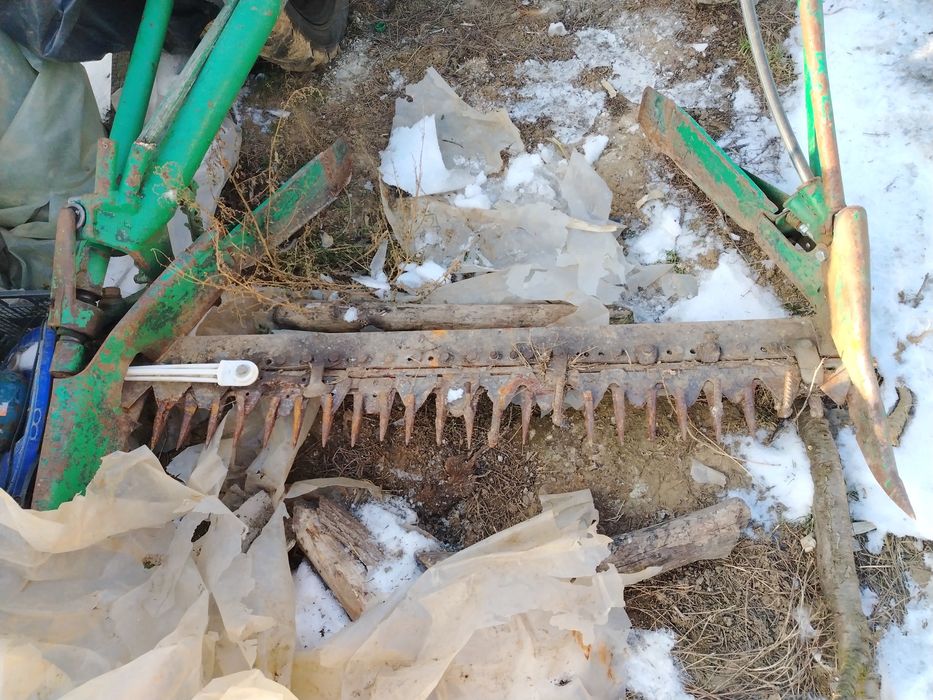 Vand cositoare pe 3 roti