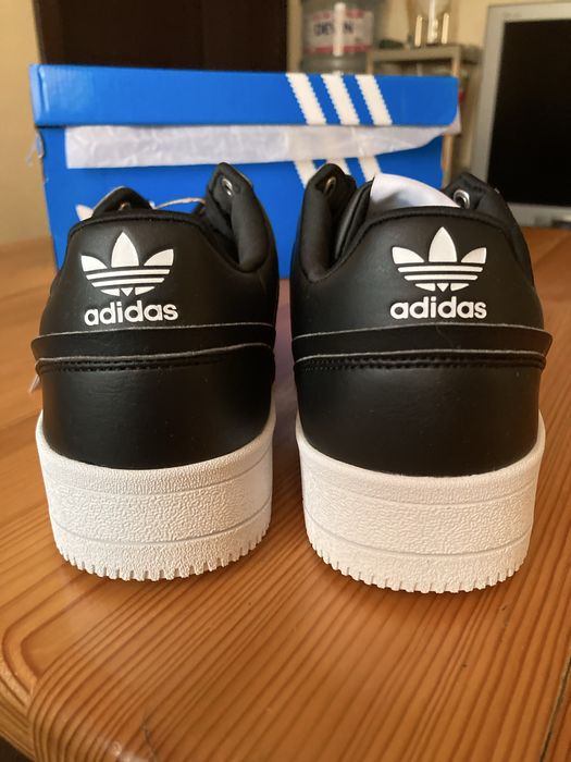 Мъжки оригинални маратонки Adidas Court Tourino размер 42–43-1/3