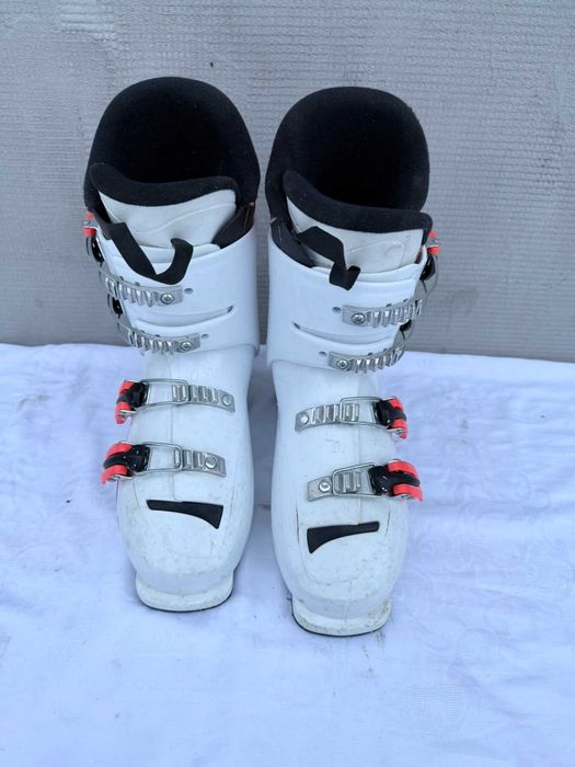 Clapari ski schi copii Rossignol Hero j4 marime Eur:38 Mondo:24.5