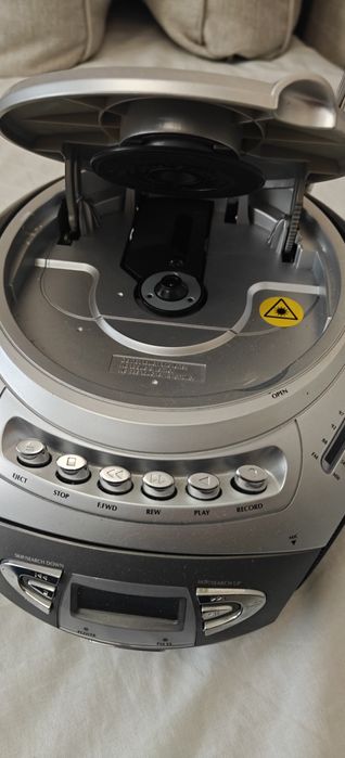 Radio-casetofon si  CD-MP3 Player Portabil Roadster RCR-4631MP