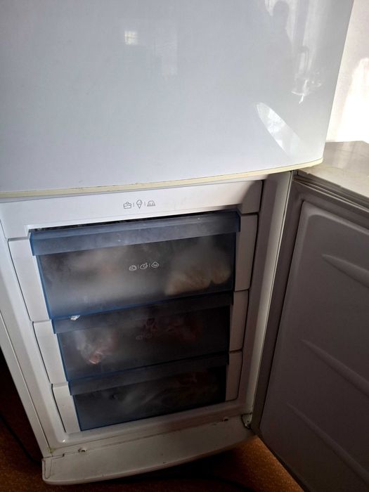 Продам холодильник