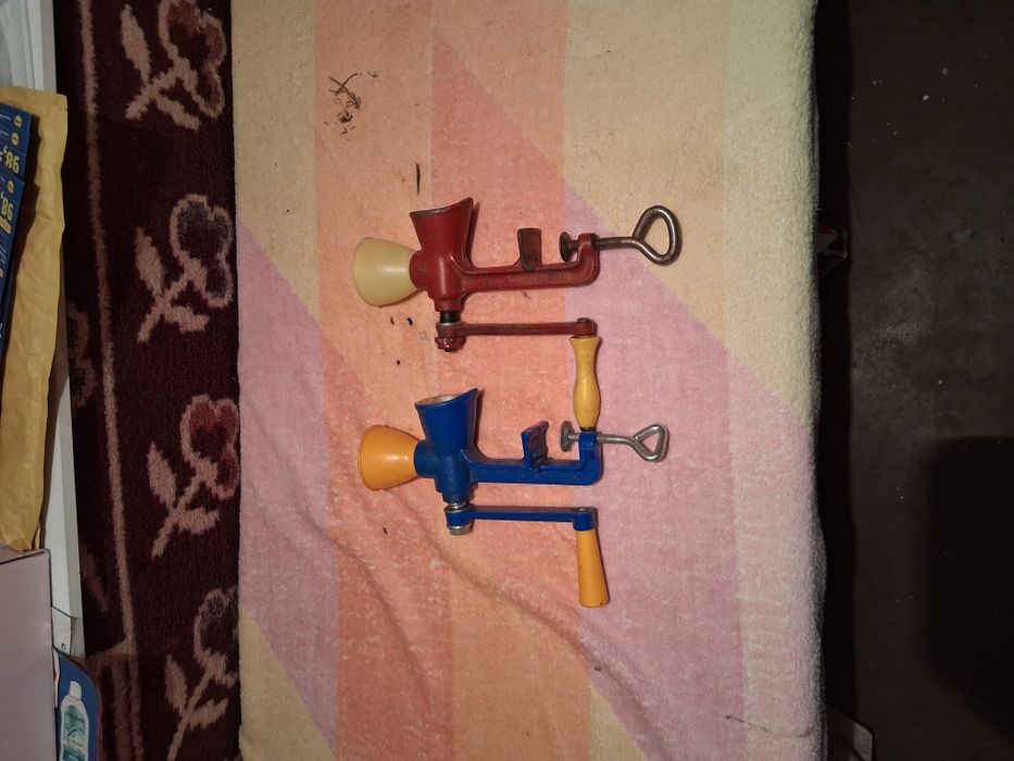 Masina de macinat mac