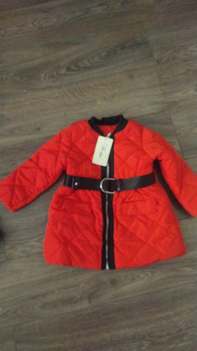 Продам детский куртки осенние