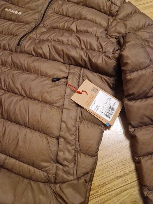 Geaca puf MAMMUT Snow Trick, 750 cuin, masura S si M, iarna, frig