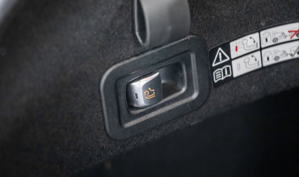 Spate C class W205 Bara AMG Stop Haion Carlig Armatura Rezervor Adblue