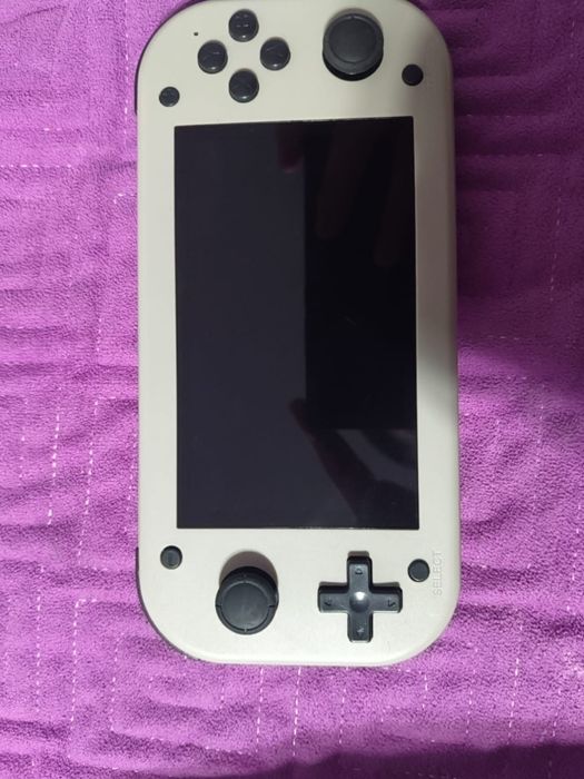 Продам  игровую приставку