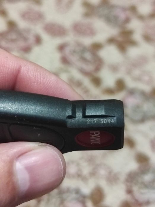 Ключ Mercedes Benz рыбка.