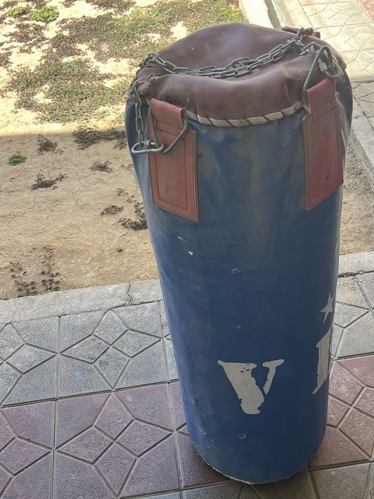Продаётся бокс дёшево срочно