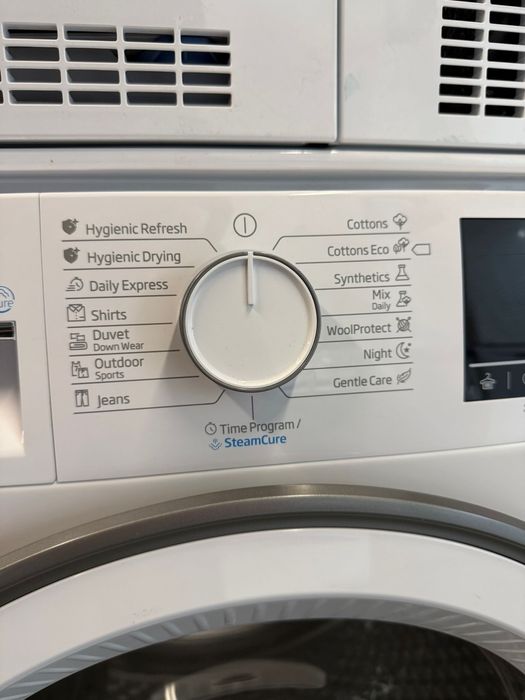 !!PROMOTIE!! Uscător de rufe cu pompă de căldură Beko B3T42242