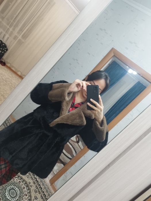 Продам Шубу в отличном состоянии