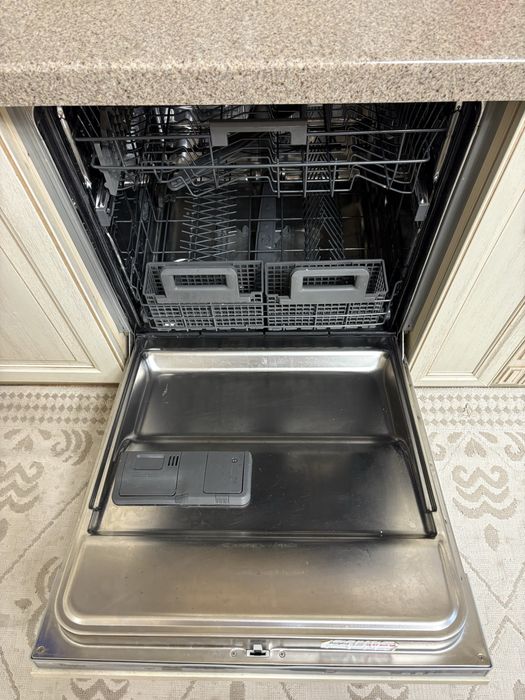 Продается Посудомоечная машина