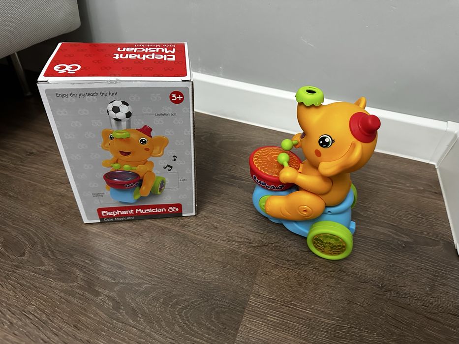 Новая игрушка Слоник-музыкант