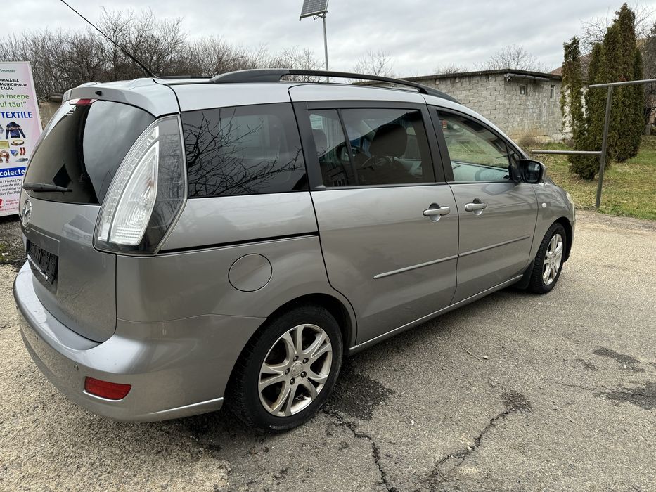 Vand mazda 5 cu 7 locuri