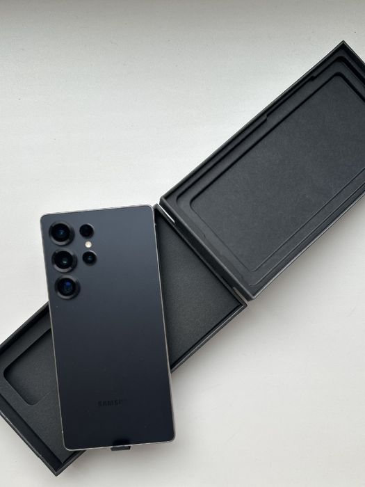 Самсунг с 25 ультра