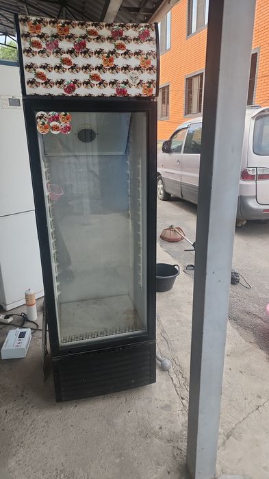 Полка витрина Для магазина