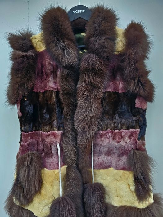 Уникален дамски елек естествен косъм лисица М размер