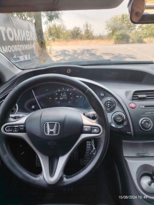 Хонда Сивик 1.4 83к върти но не пали.