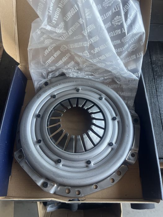 Продавам съединител за уаз