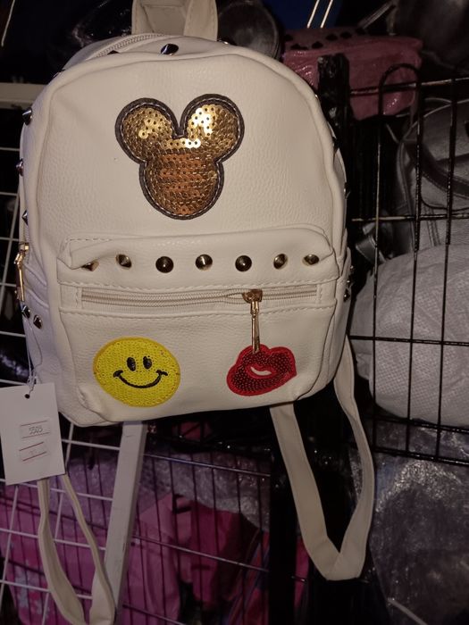 Затворен Магазин за Чанти 5-10лв.на едро