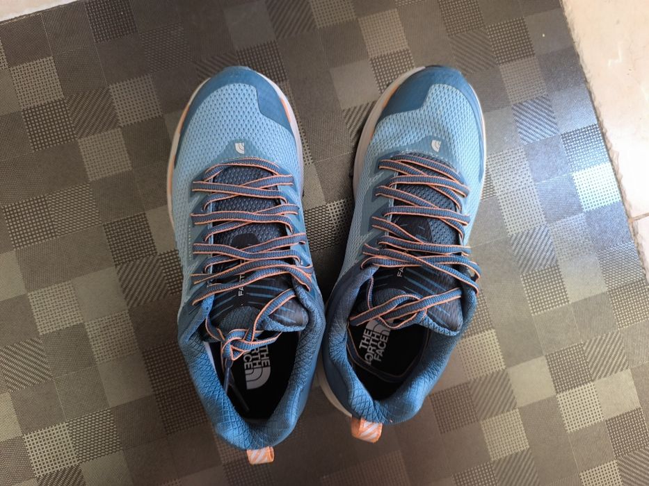 North face маратонки и Salewa туристически обувки
