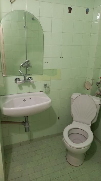 Дава се под наем Двустаен апартамент в Севлиево - 65 кв.м за 204 € - Снимка #1