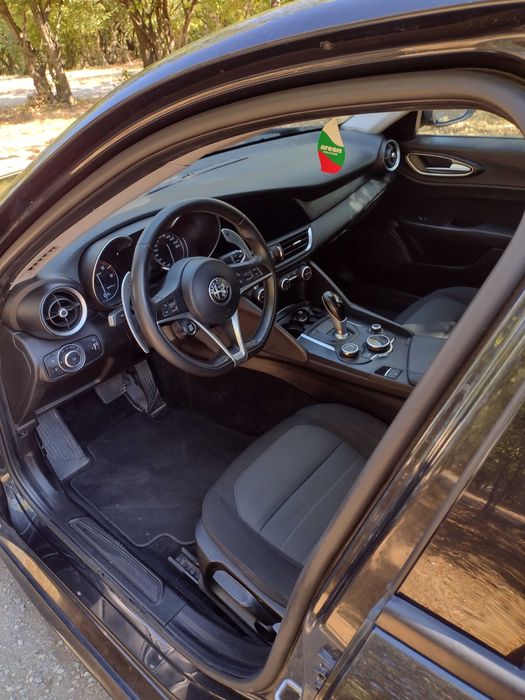 Alfa Romeo Giulia Navi 2017