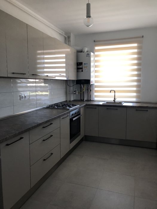 De inciriat apartament 2 camere decomandat