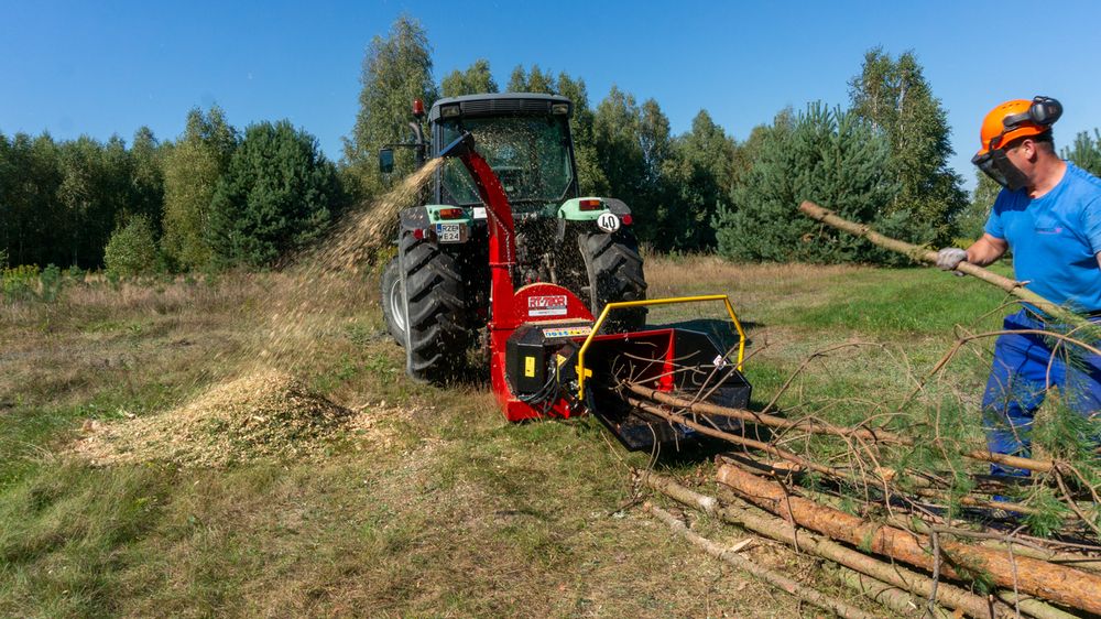 Tocător crengi  RT 720 la tractor talaj mulci