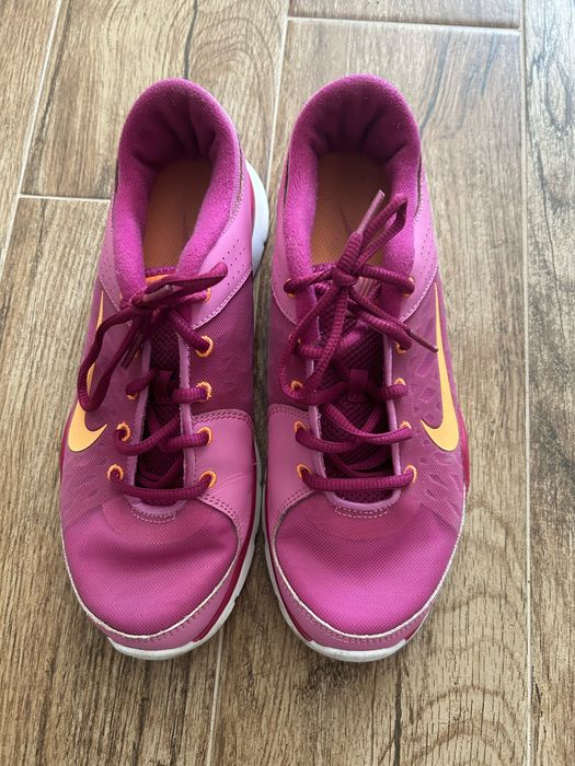 Adidasi Nike marimea 41