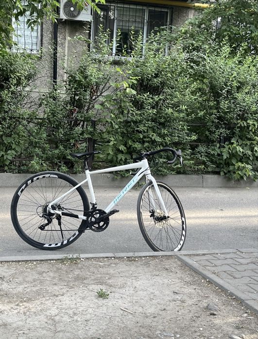 Шоссейник очень хорошом состоянии