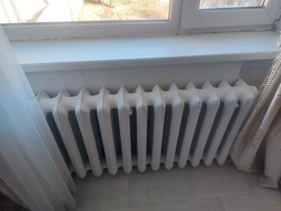 Продам чугунные батареи