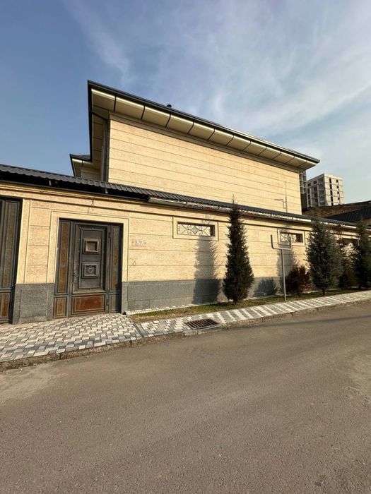 Срочная Продажа Коттедж SAYRAM VILLAGE 3.3 сотки 450м2 Буз базар