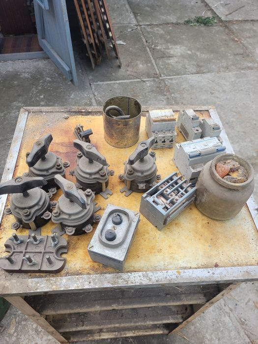 Продам    автоматы