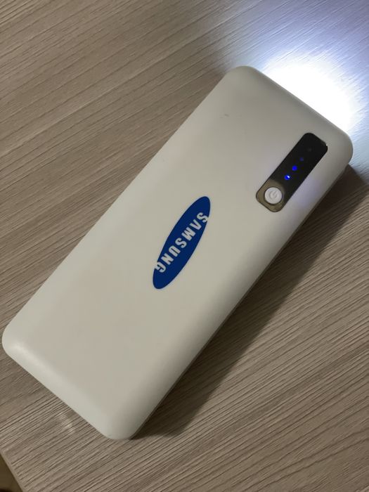 Power bank (пауэрбанк)