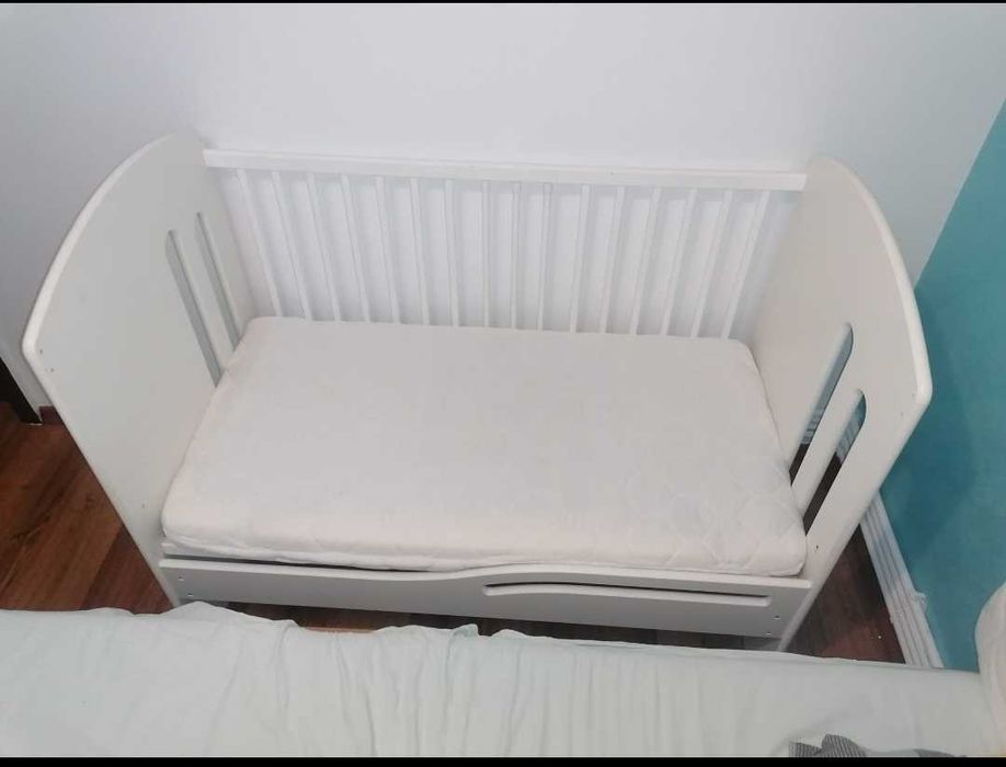 Vand pătuț bebelus