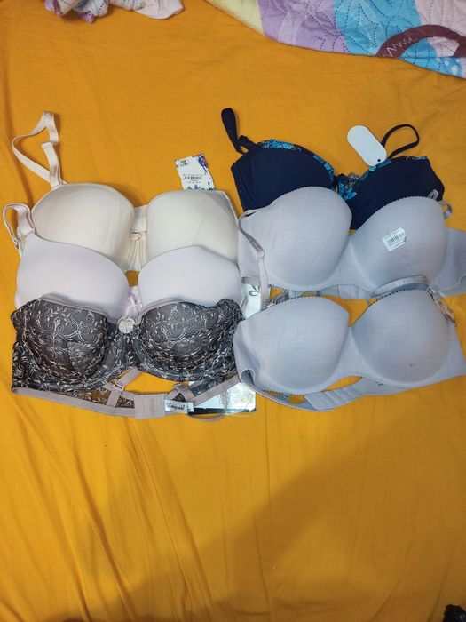 Бюстгальтер и труси