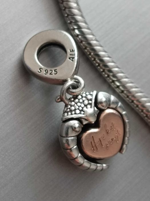 Продам шарм Pandora