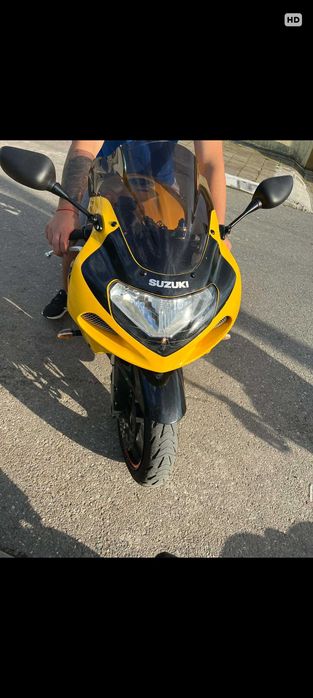 Модел: Suzuki GSX-R 750 K2 ​Година на производство: 2002 г. ​Кубатура: 749 кубика ​Мощност: 141 к.с. (Инжекцион) ​Скоростна кутия: Ръчна, 5-степенна